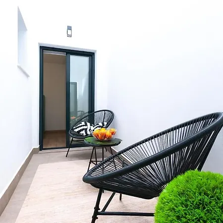 Apartment Exclusive With A Parking *